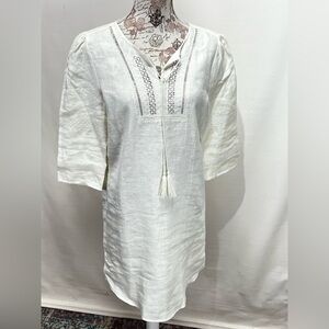 NEIMAN MARCUS  White embroidered front 100% Linen Tunic/swim cover size XS